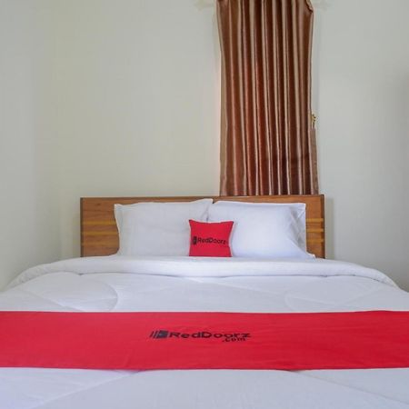 Reddoorz Near Rita Supermall Purwokerto 2 Exteriér fotografie