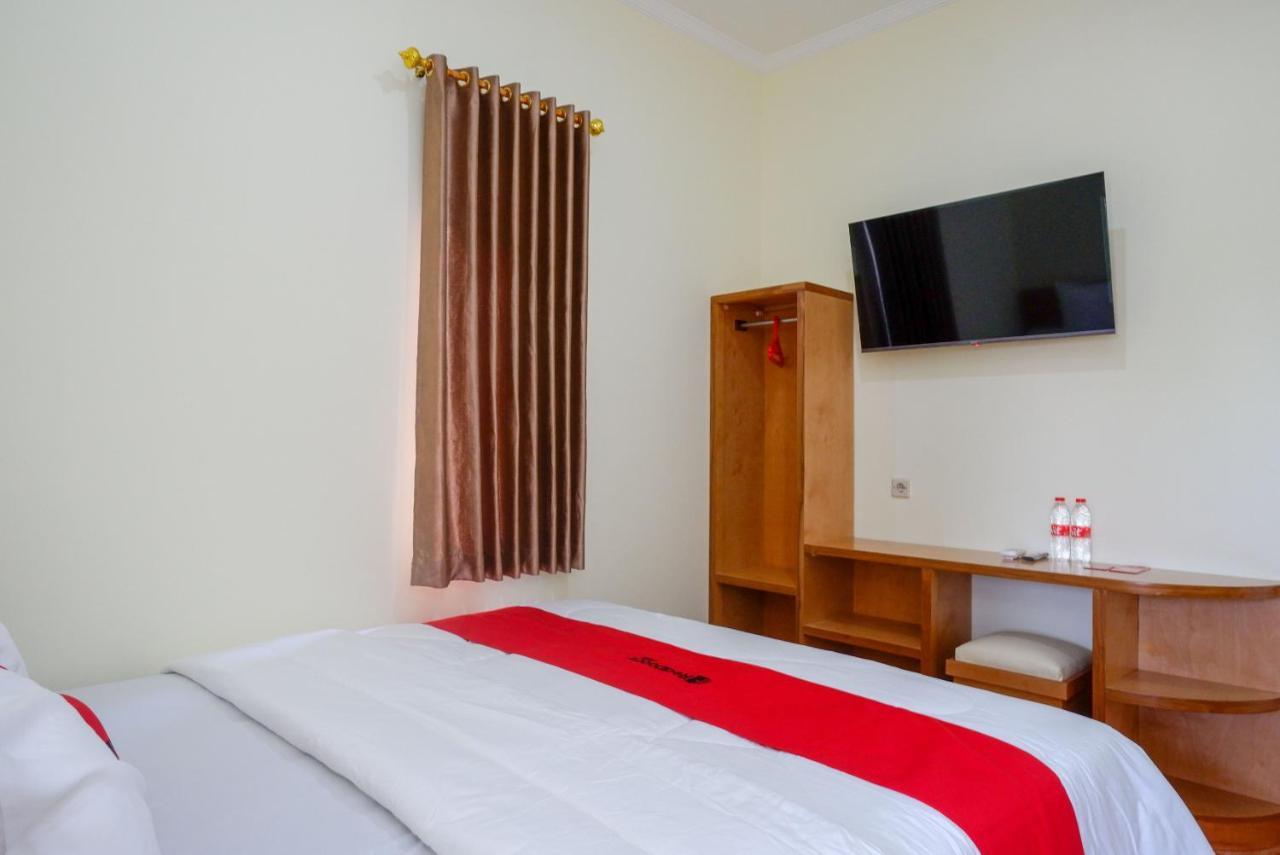 Reddoorz Near Rita Supermall Purwokerto 2 Exteriér fotografie