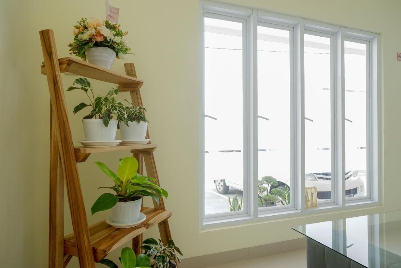 Reddoorz Near Rita Supermall Purwokerto 2 Exteriér fotografie