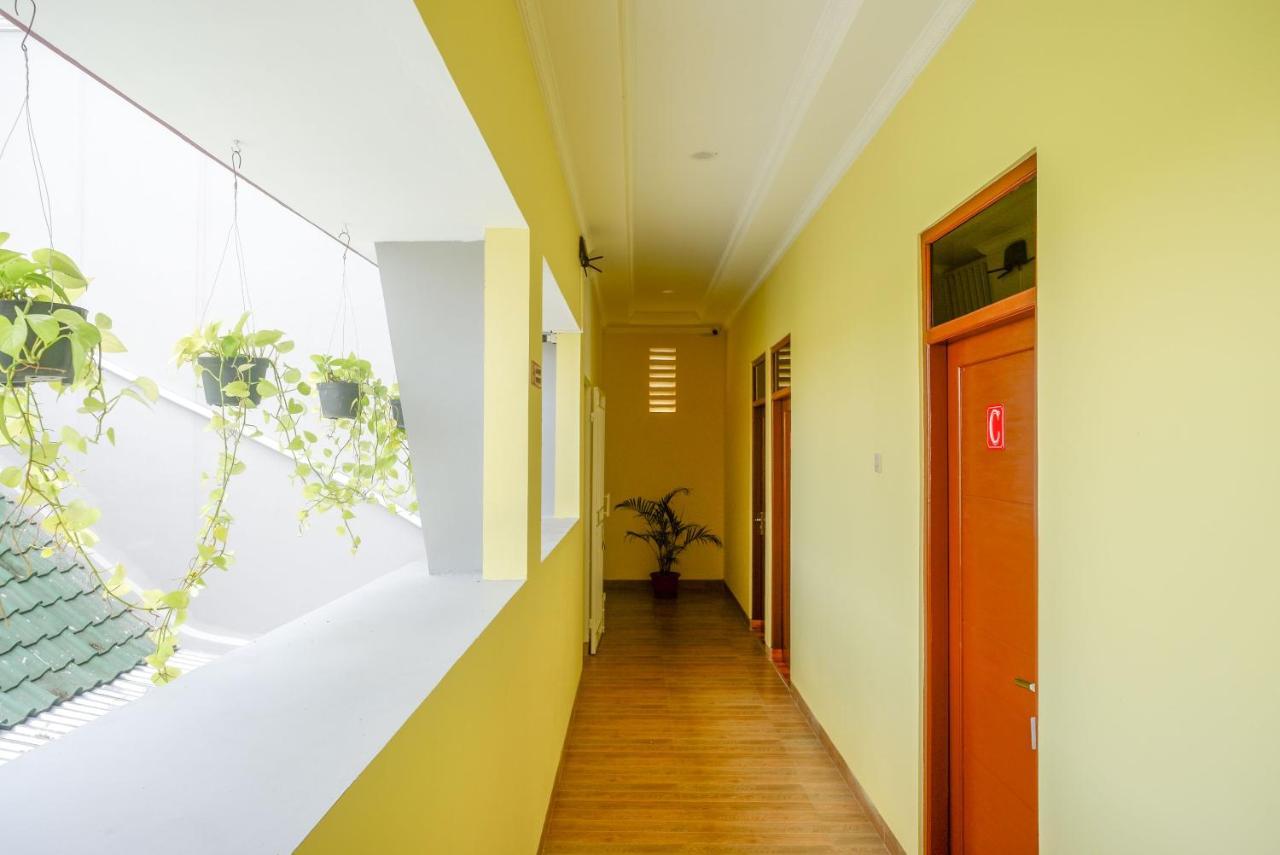 Reddoorz Near Rita Supermall Purwokerto 2 Exteriér fotografie