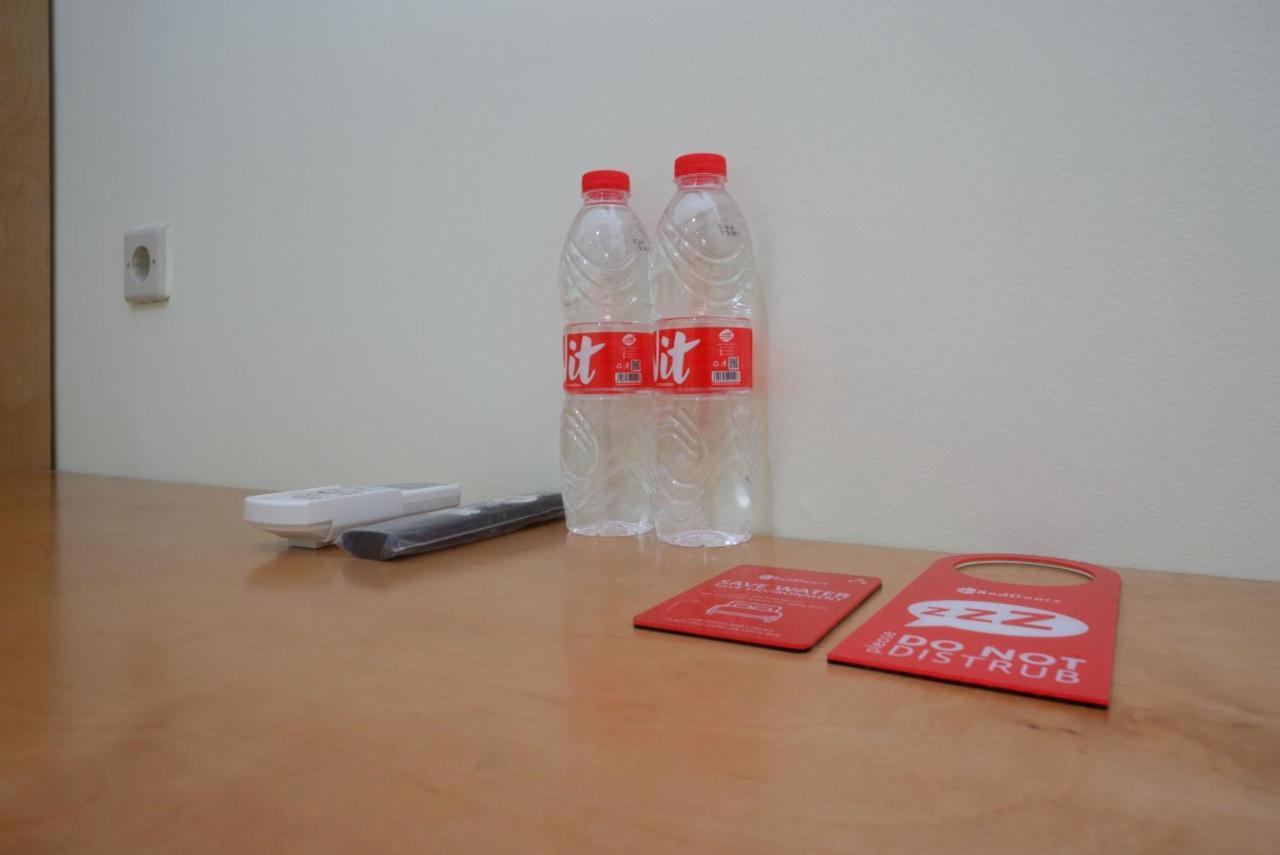 Reddoorz Near Rita Supermall Purwokerto 2 Exteriér fotografie