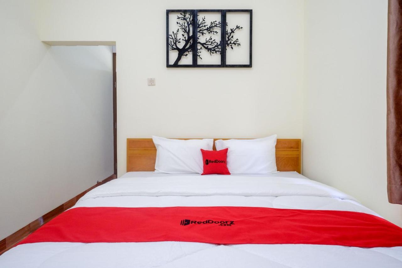 Reddoorz Near Rita Supermall Purwokerto 2 Exteriér fotografie